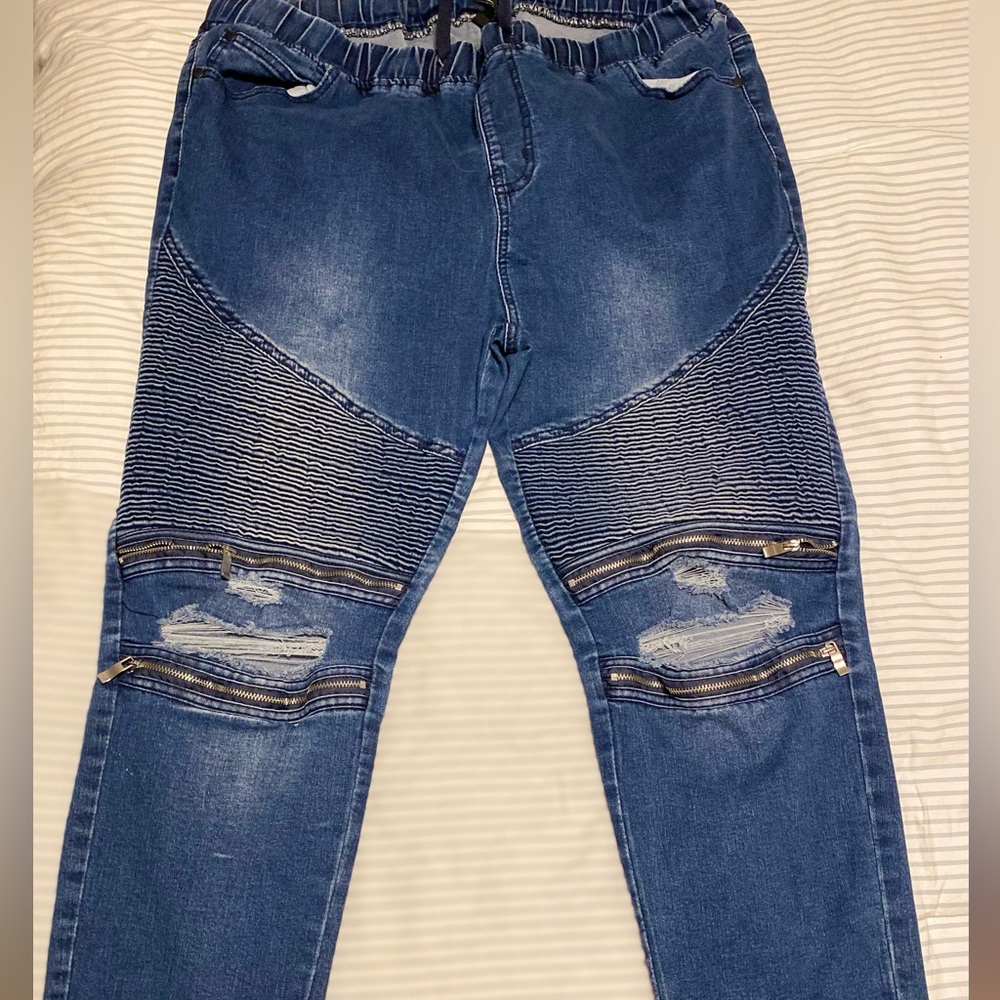 Ripped jeans in a size 3X. They fit more like a 2X.